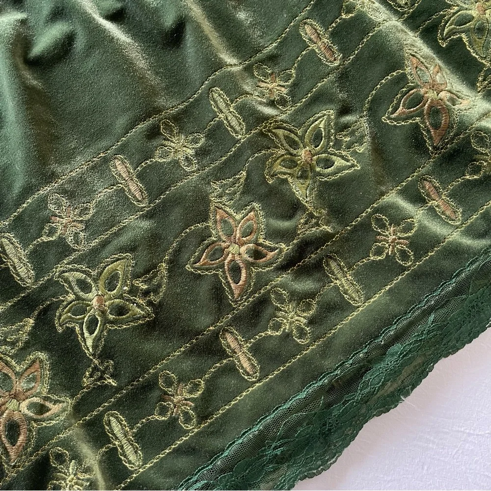 Vintage Y2K Green Velvet Renaissance Fairy Whimsigoth Embroidered Fairy Skirt - Picture 11 of 13